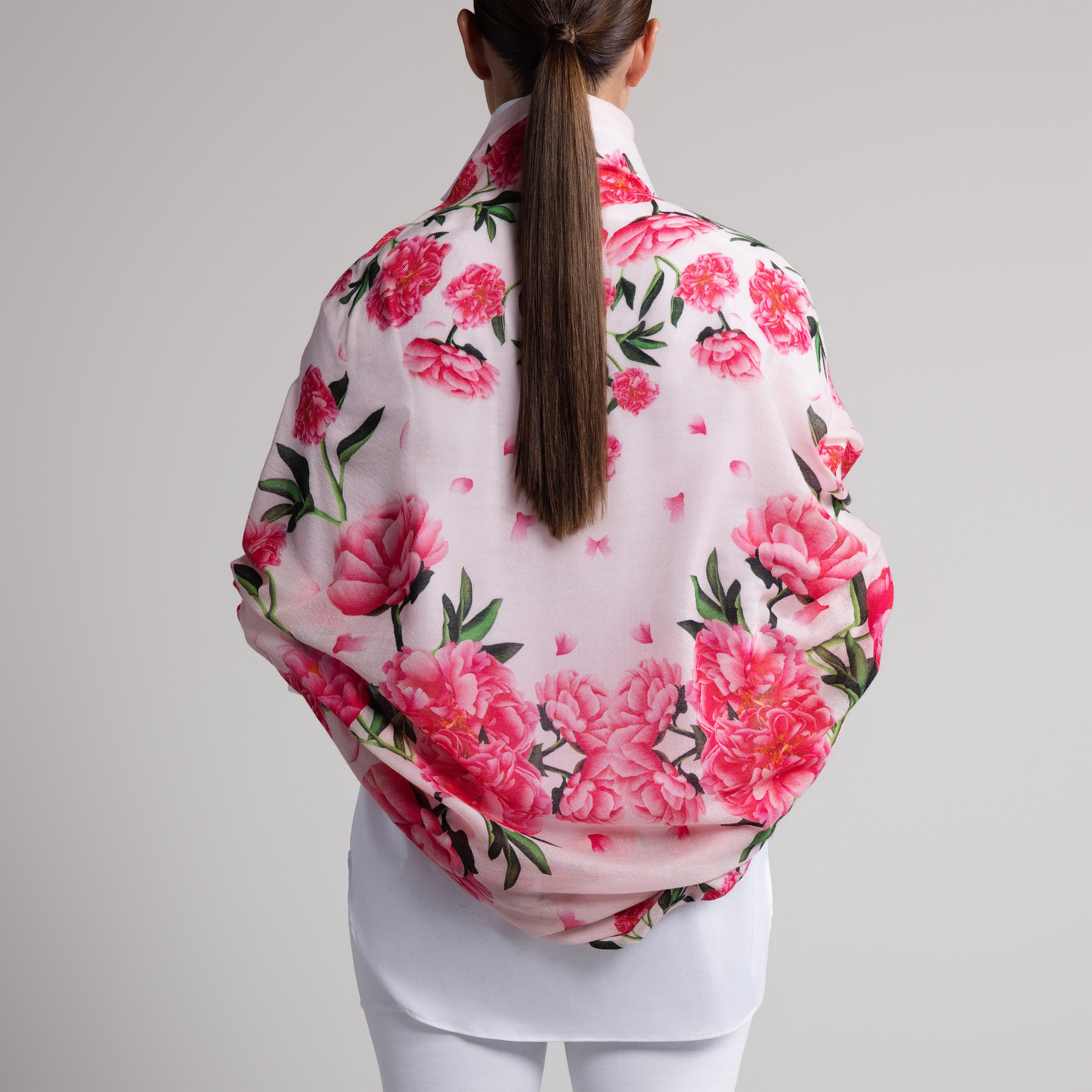 Peony 100% Cashmere Scarf in Pale Pink