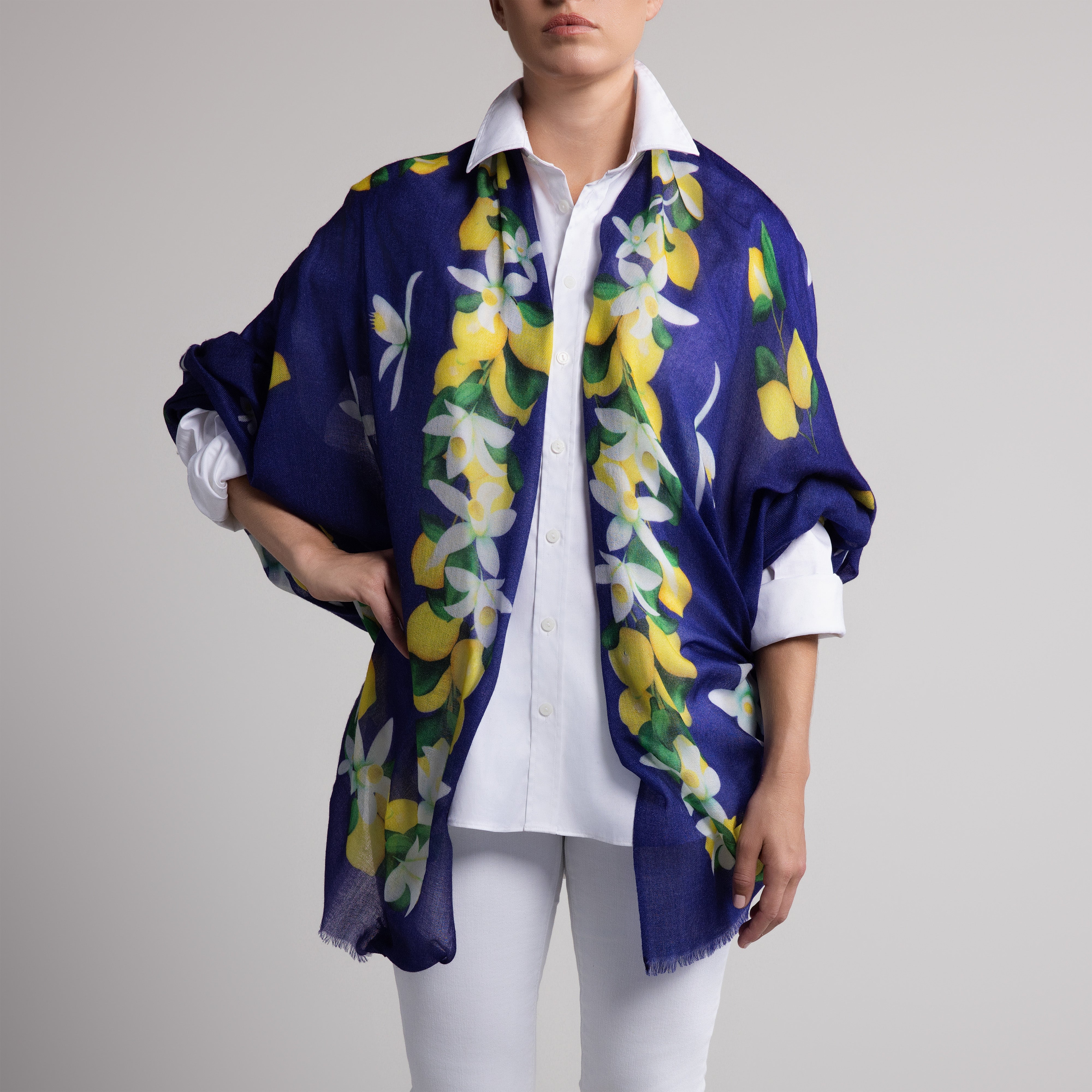 Capri Lemon 100% Cashmere Scarf in Navy Blue
