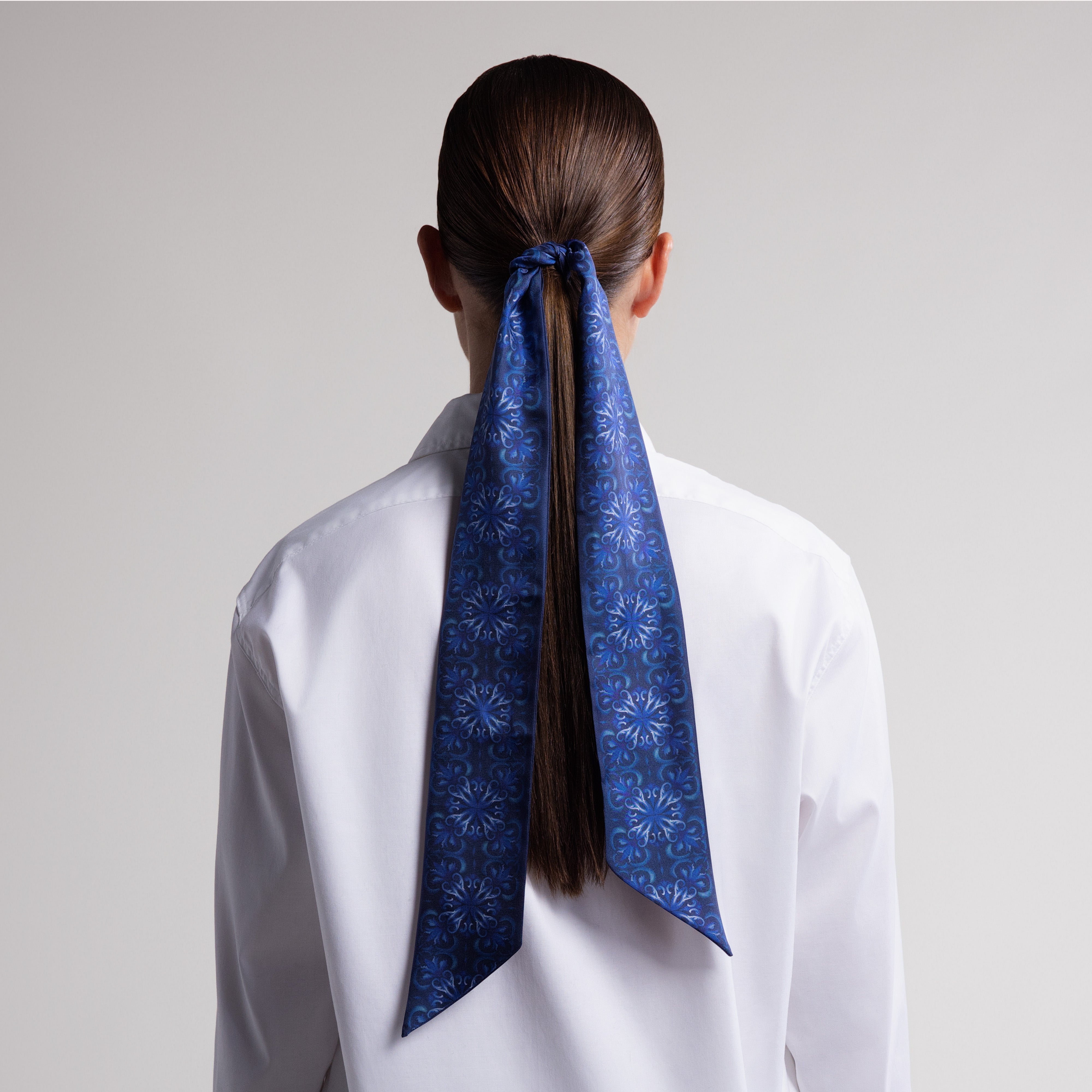 Porto Silk Scarfette in Navy Blue