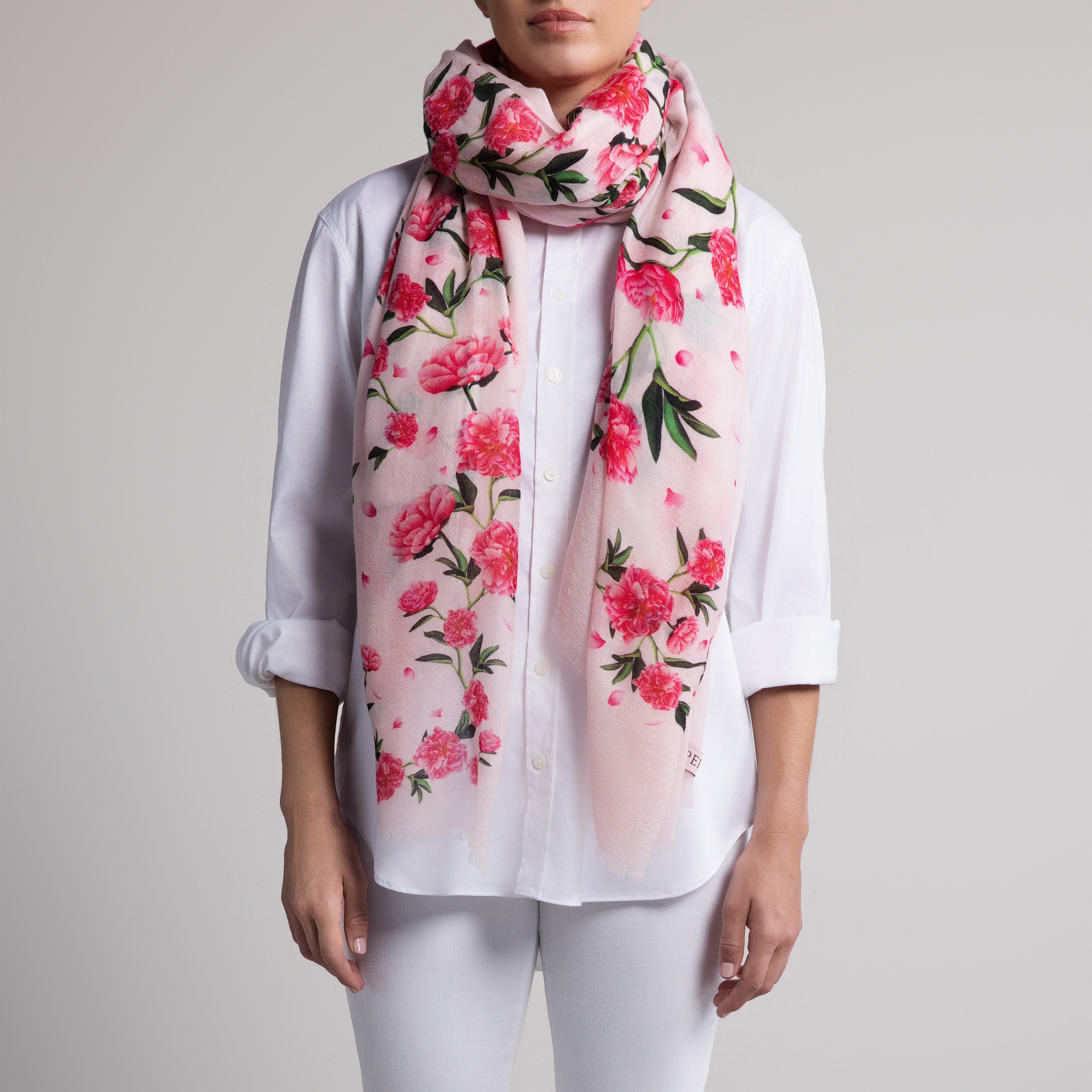 Peony 100% Cashmere Scarf in Pale Pink